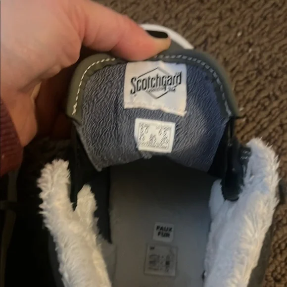 Vans® Unisex Sk8-Hi MTE High-Top Sneakers in Suede - Picture 7 of 8